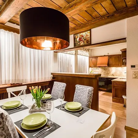 图斯泰公寓 * 杜塞尔多夫